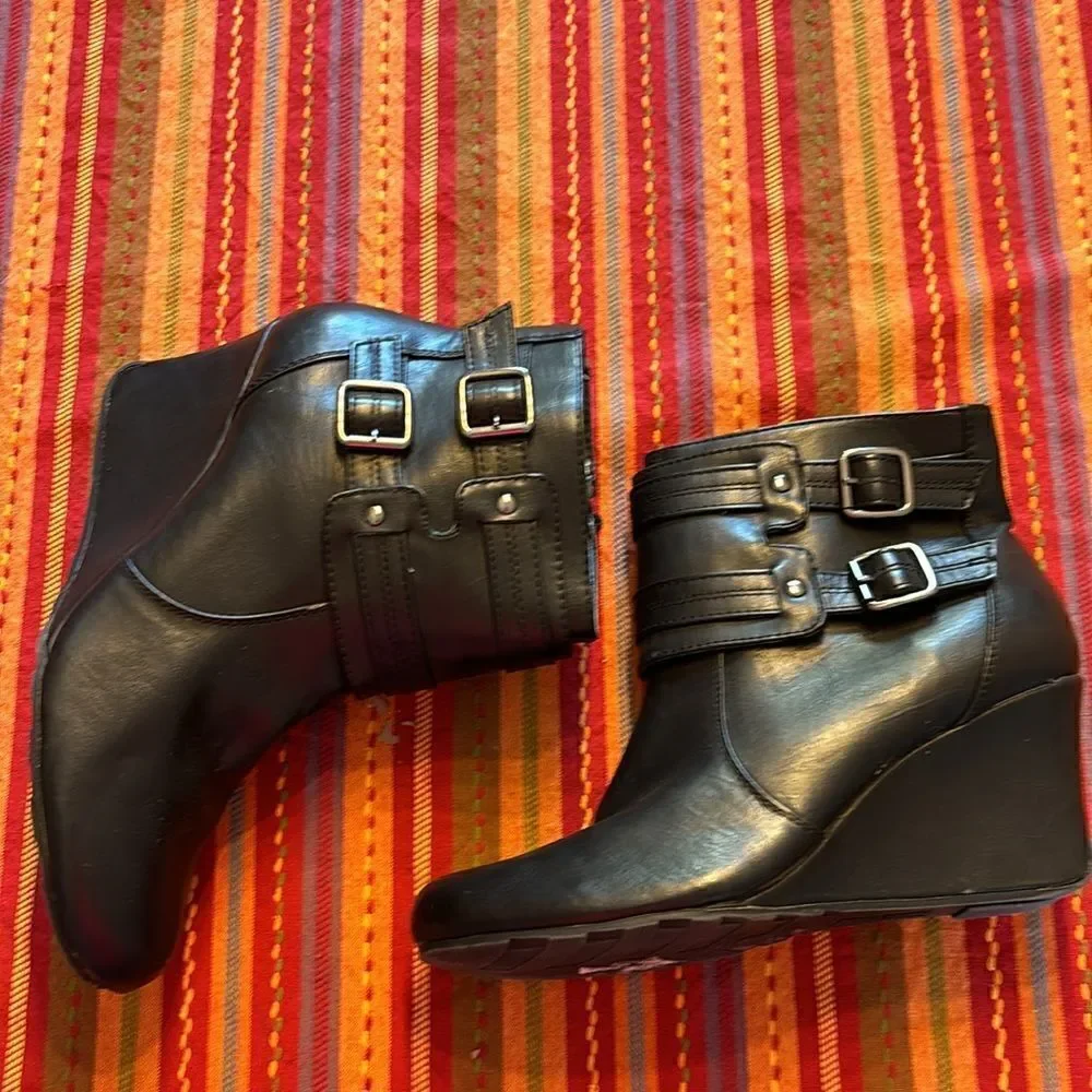 Reaction Kenneth Cole 3” heel